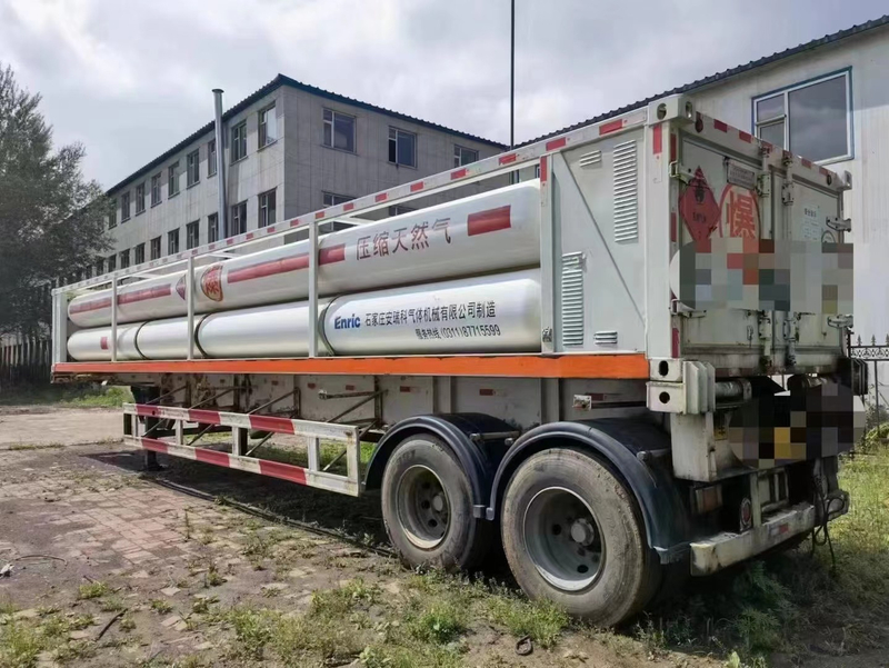 Remolque cisterna de gas para camión de GNC de 3 ejes y 6 tubos para transporte de gas natural