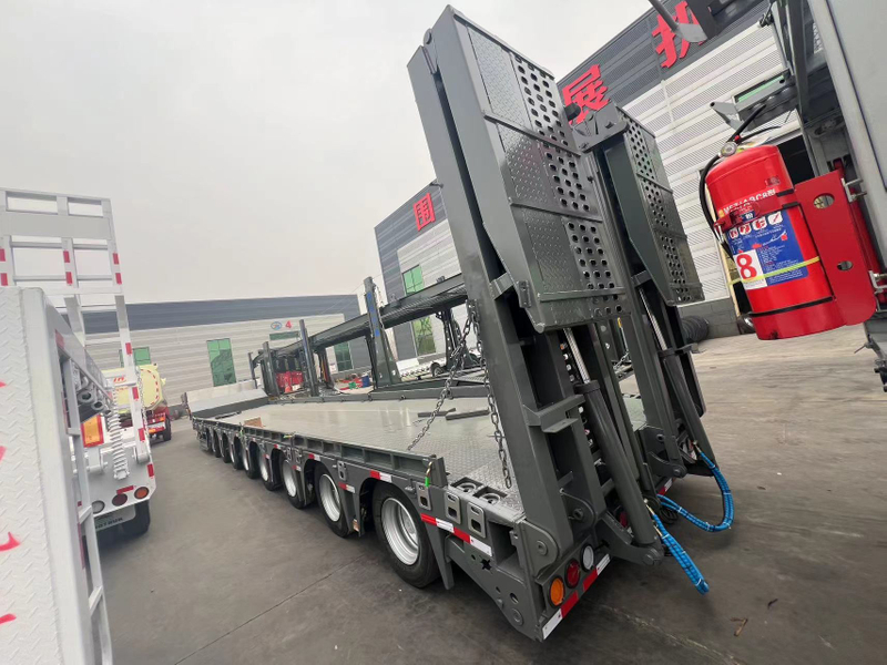 Remolque Lowboy de 4 ejes y 100 toneladas 